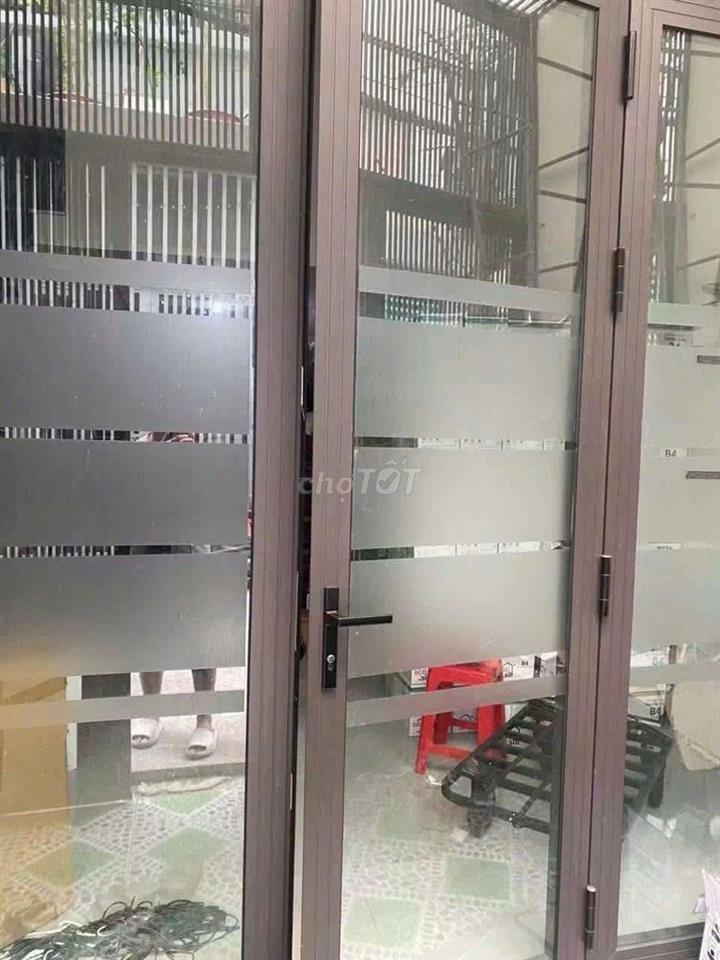 CHO THUÊ NHÀ NGUYÊN CĂN GẦN AEON TÂN PHÚ, 10TRIEU, 2PN, CÓ NỘI THẤT