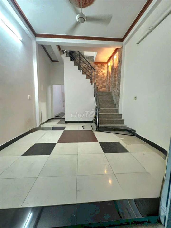 CHO THUÊ NHÀ TÂN HƯƠNG - TÂN PHÚ - 10.5TRIEU - 3PN- HẺM 8M - 2 TẦNG