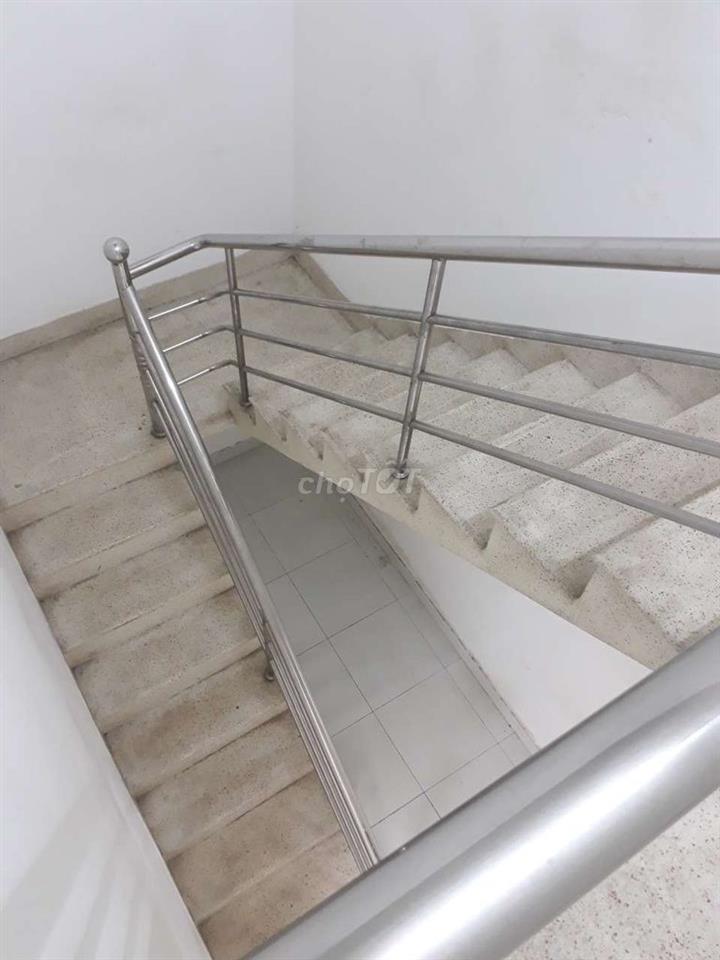 CHO THUÊ NHÀ 225 LÊ VĂN QUỚI - 8TRIEU- 4PN - 2 TẦNG - HẺM XH