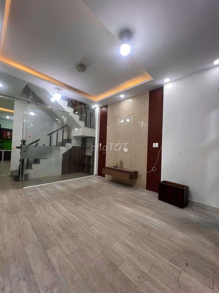 CHO THUÊ NHÀ ĐƯỜNG 19 - KÊNH NƯỚC ĐEN - 10.5TRIEU - 3PN - 5.5×15M