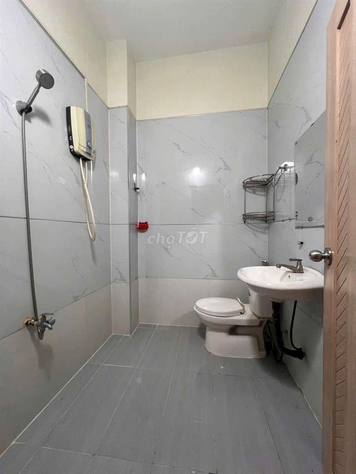 CHO THUÊ NHÀ ĐƯỜNG 19 - KÊNH NƯỚC ĐEN - 10.5TRIEU - 3PN - 5.5×15M