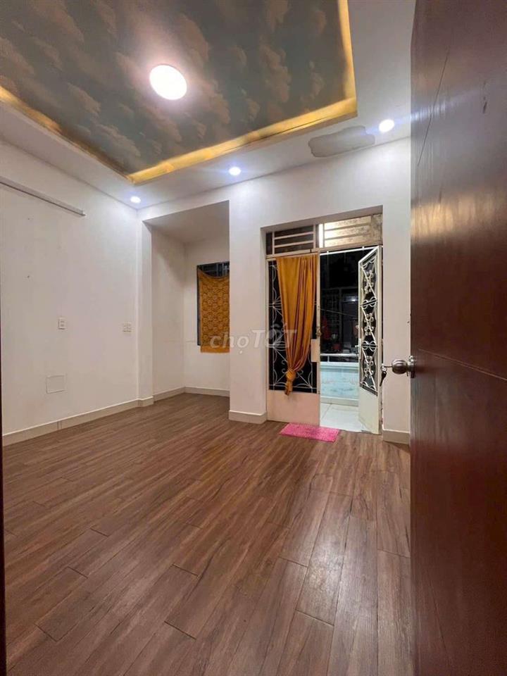 CHO THUÊ NHÀ ĐƯỜNG 19 - KÊNH NƯỚC ĐEN - 10.5TRIEU - 3PN - 5.5×15M