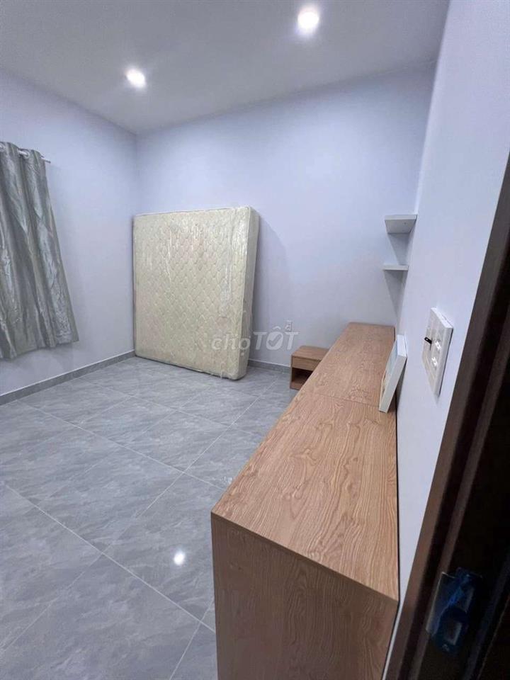 CHO THUÊ NHÀ TÂN SƠN NHÌ - 13TRIEU- 3PN - MỚI TINH- CÓ NỘI THẤT