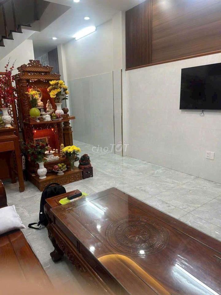 CHO THUÊ NHÀ 1/LÊ VĂN QUỚI - 13.5TR- FULL NỘI THẤT CAO CẤP- HẺM XE HƠI