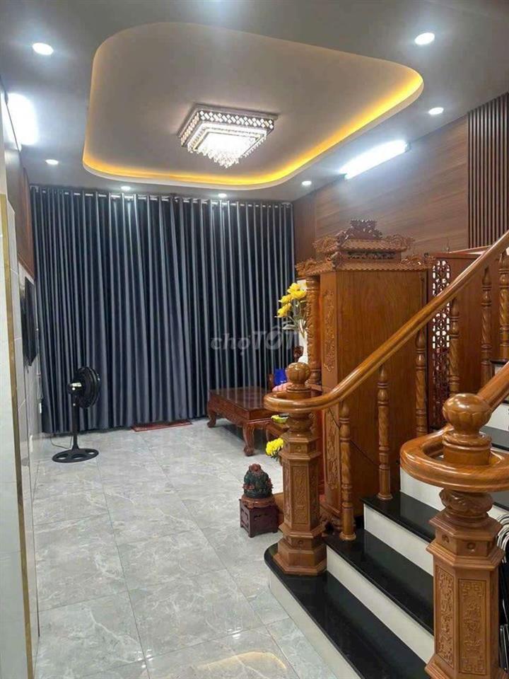 CHO THUÊ NHÀ 1/LÊ VĂN QUỚI - 13.5TR- FULL NỘI THẤT CAO CẤP- HẺM XE HƠI