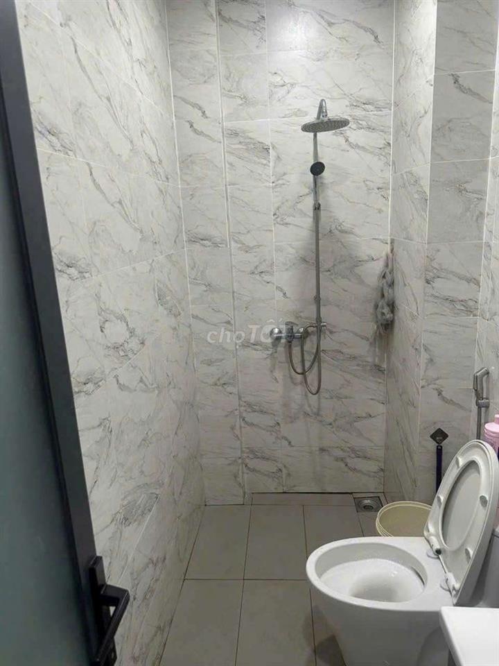 CHO THUÊ NHÀ 1/LÊ VĂN QUỚI - 13.5TR- FULL NỘI THẤT CAO CẤP- HẺM XE HƠI