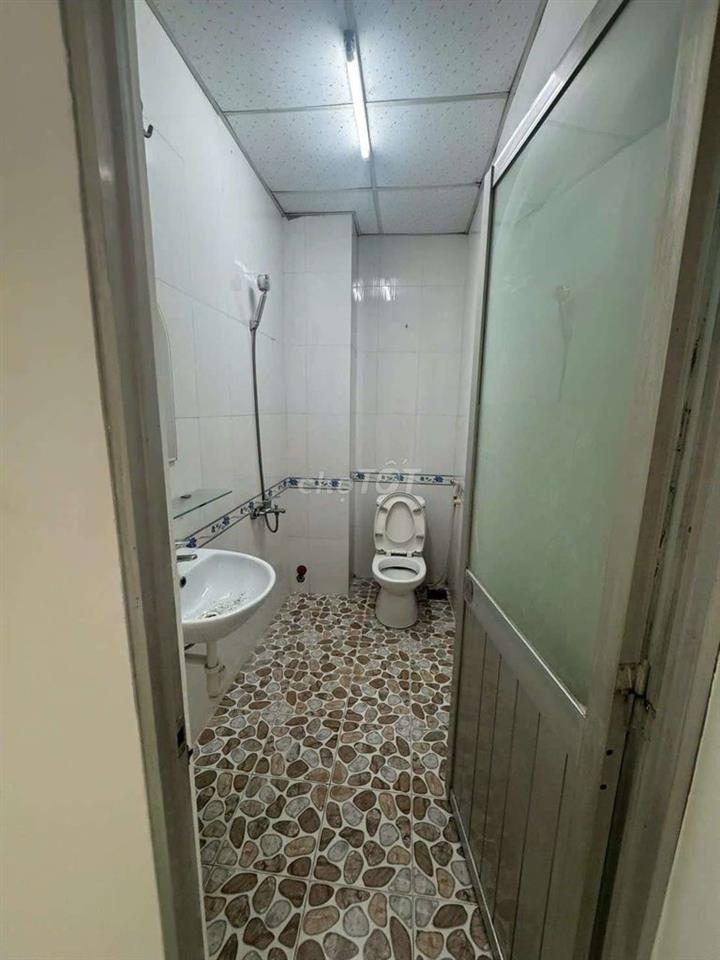 CHO THUÊ NHÀ LÊ VĂN QUỚI - 10TRIEU - 4PN - HẺM XE HƠI THÔNG