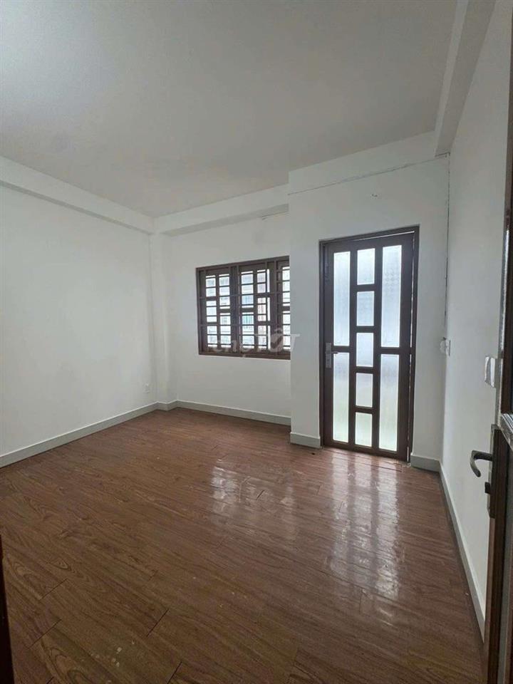 CHO THUÊ NHÀ LÊ VĂN QUỚI - 10TRIEU - 4PN - HẺM XE HƠI THÔNG
