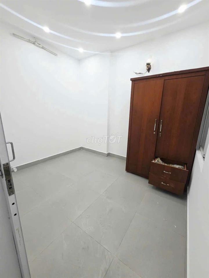 CHO THUÊ NHÀ MẶT TIỀN KINH DOANH - KÊNH TÂN HÓA - TÂN PHÚ - 16TRIEU