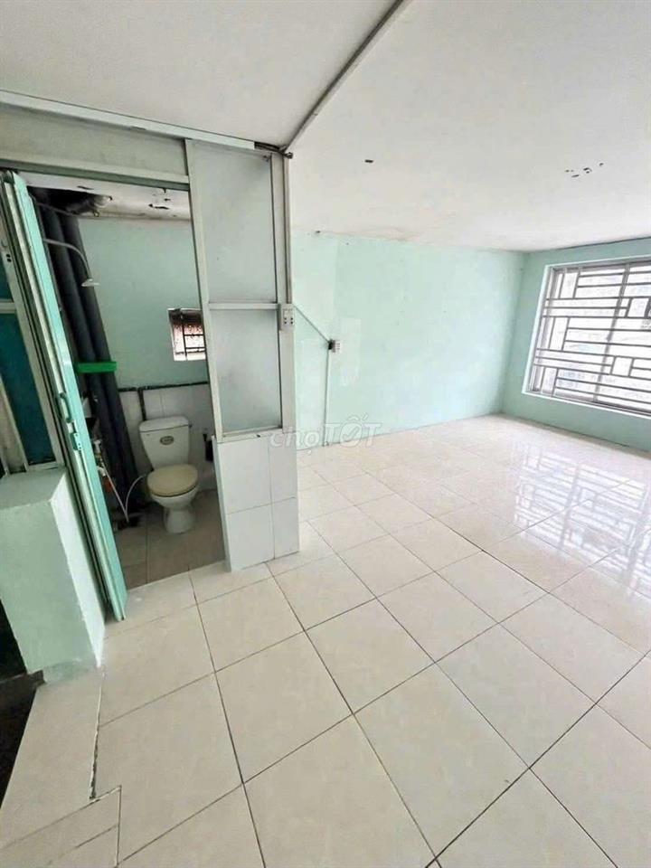 CHO THUÊ NHÀ 688 TÂN KỲ TÂN QUÝ - 7.5TRIEU - 3PN - HẺM XE HƠI