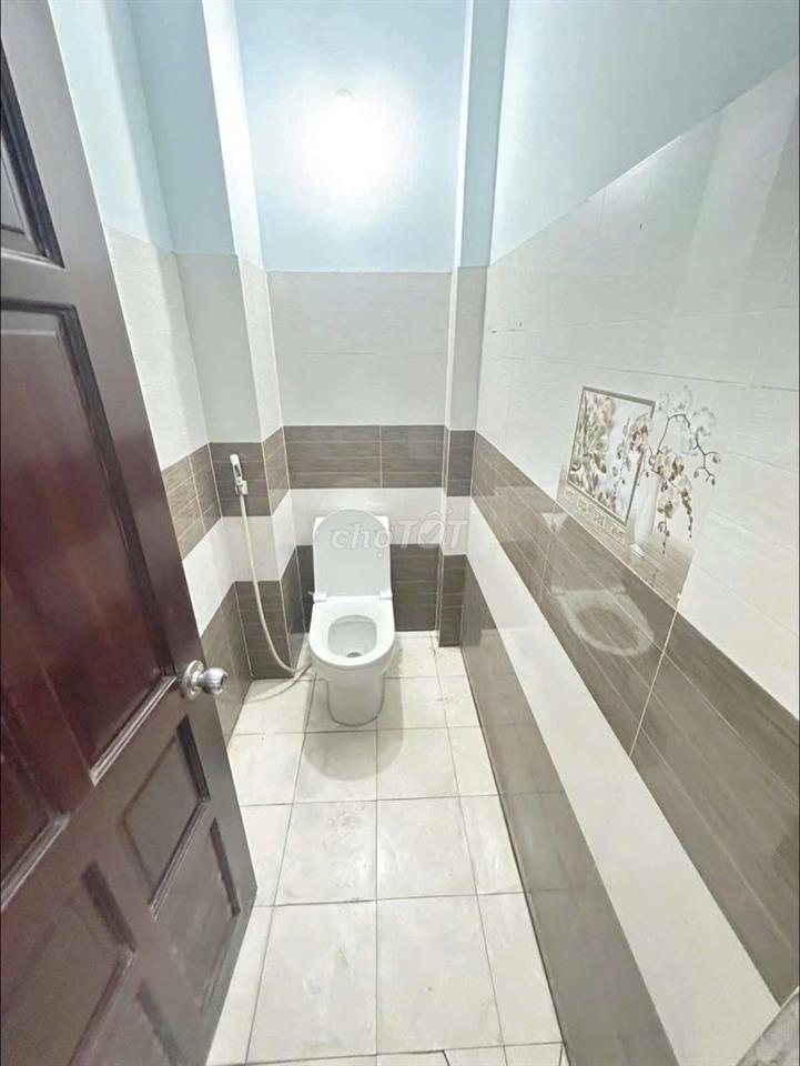 CHO THUÊ NHÀ MÃ LÒ GẦN LÔ TƯ- 9.5TRIEU- 3PN - 4×14M- HẺM 5M