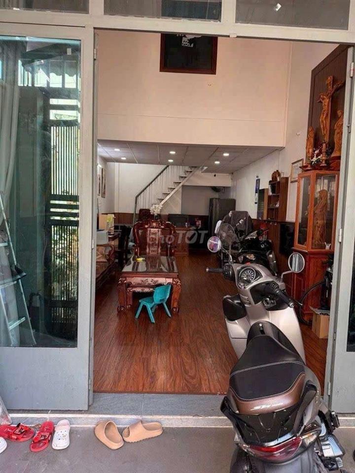 CHO THUÊ NHÀ ĐƯỜNG SỐ 8 - BHH - 10 TRIỆU - 2PN - CÓ NỘI THẤT - HẺM 6M