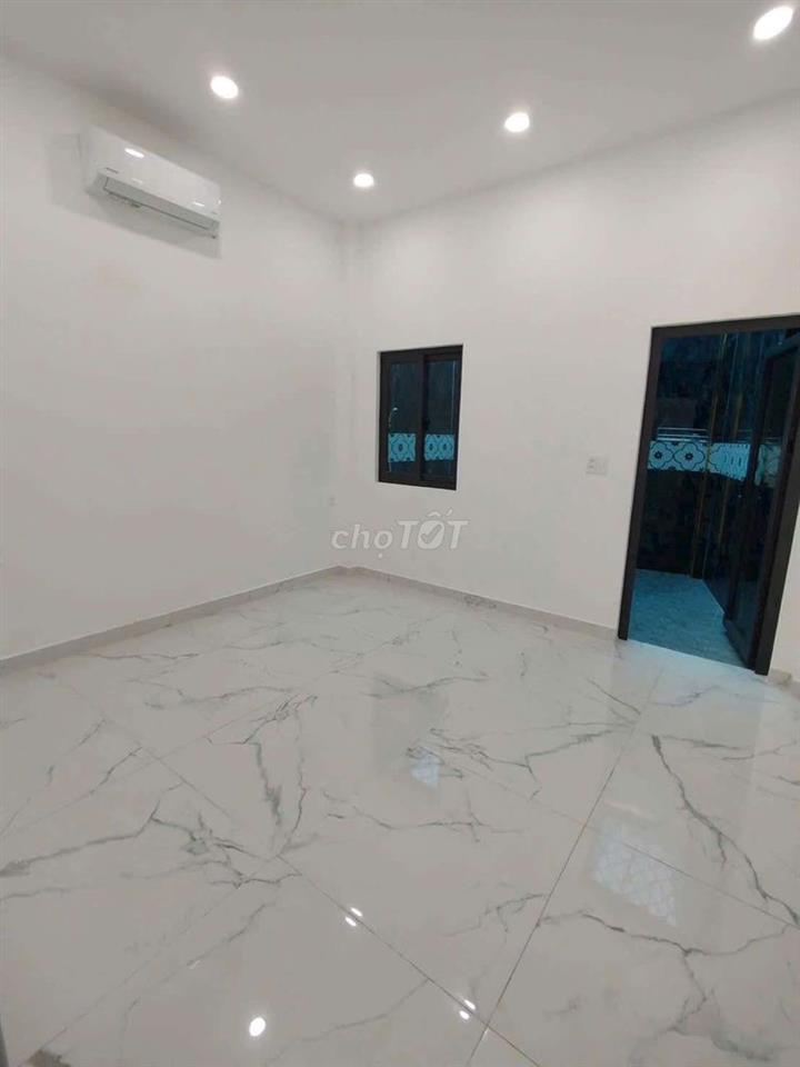 CHO THUÊ NHÀ TỈNH LỘ 10 GIÁP TÊN LỬA - 27TRIEU - 4PN- FULL NỘI THẤT