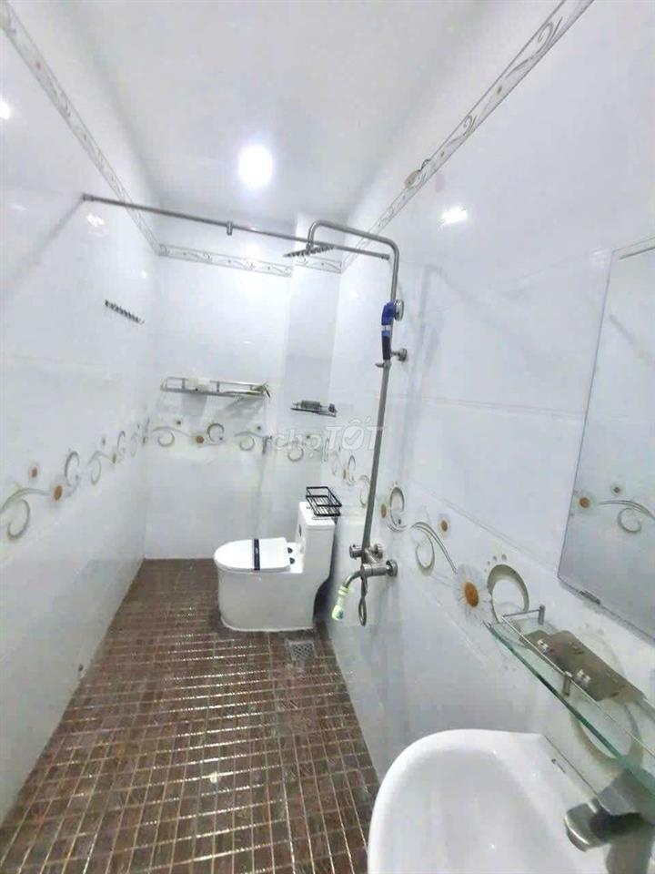 CHO THUÊ NHÀ CÓ NỘI THẤT HẺM CHIẾN LƯỢC - 5×12M- 4 TẦNG - 4PN