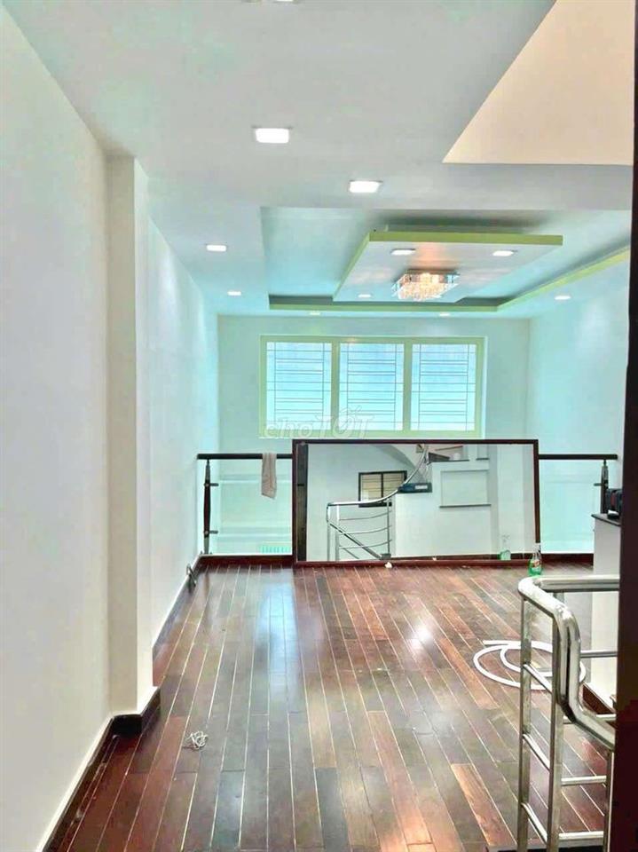 CHO THUÊ NHÀ 923 TỈNH LỘ 10, 15TRIEU, 3PN, 3 MÁY LẠNH, XE HƠI NGỦ NHÀ