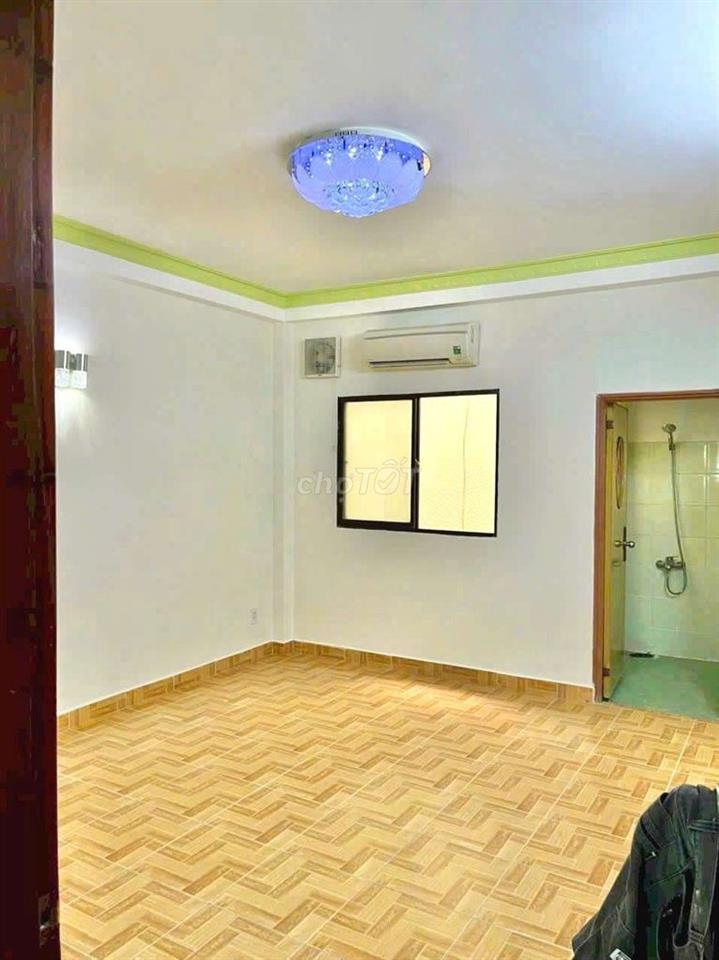 CHO THUÊ NHÀ 923 TỈNH LỘ 10, 15TRIEU, 3PN, 3 MÁY LẠNH, XE HƠI NGỦ NHÀ