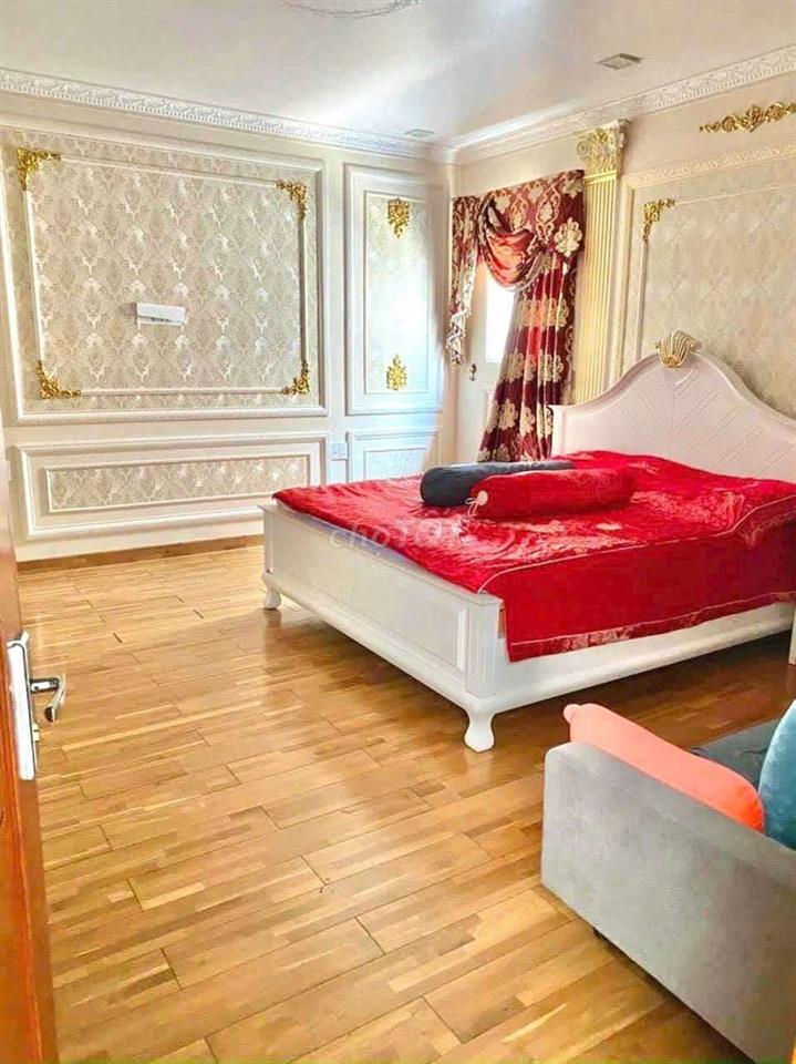 CHO THUÊ BIỆT THỰ KHU TÊN LỬA - 50 TRIỆU- 5PN- FULL NỘI THẤT