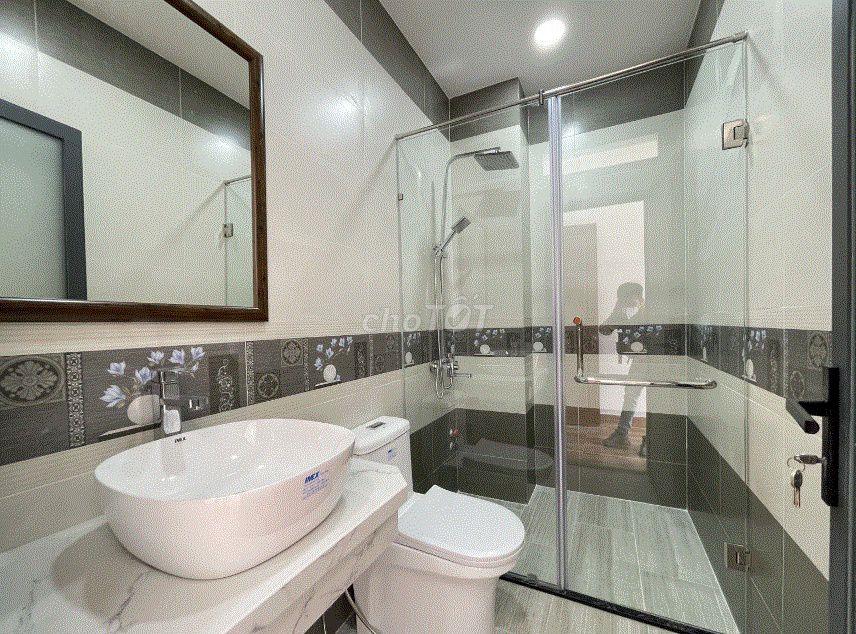 Toà nhà cao cấp trường Kim Đồng, 294m², 6 tầng, 51 phòng, 26,5 tỷ