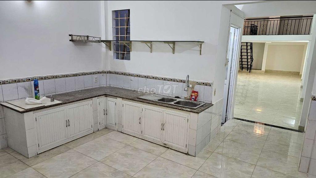 Nhà đẹp 122M2 2 lầu Hẻm xe tải 6M cách AEON mall 1 km