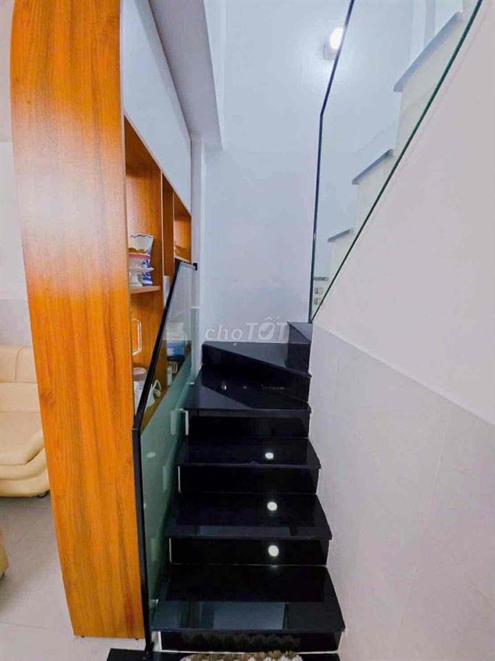 Bán nhà Hẻm 🚘 Vườn Lài cách 10m ra mặt tiền Vườn Lài DT: 40M2 Ngang 4M