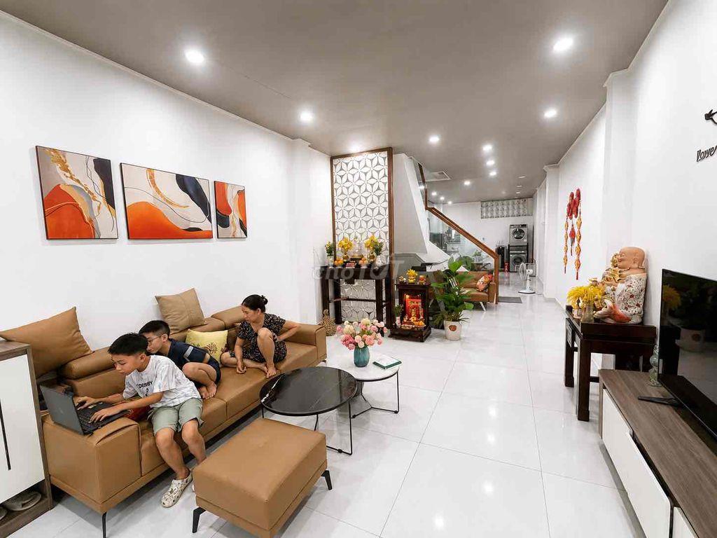 Nhà hẻm 1 căn ra mặt tiền Trịnh Đình Trọng - Giáp Âu Cơ - Lạc Long Quâ