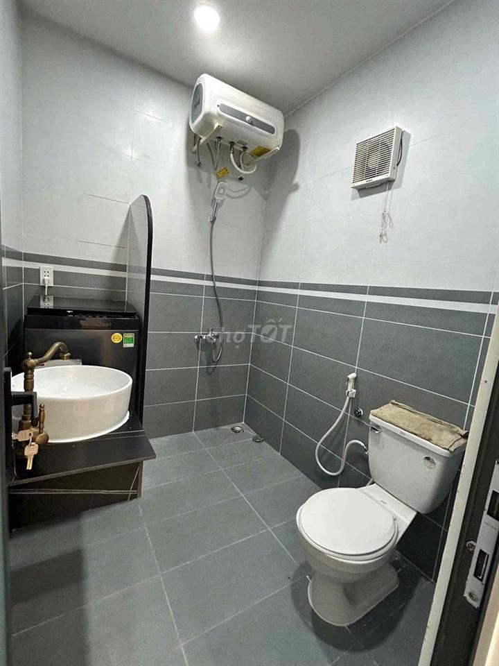 Căn hộ CC Lý Thường Kiêt Q11 - 2,75