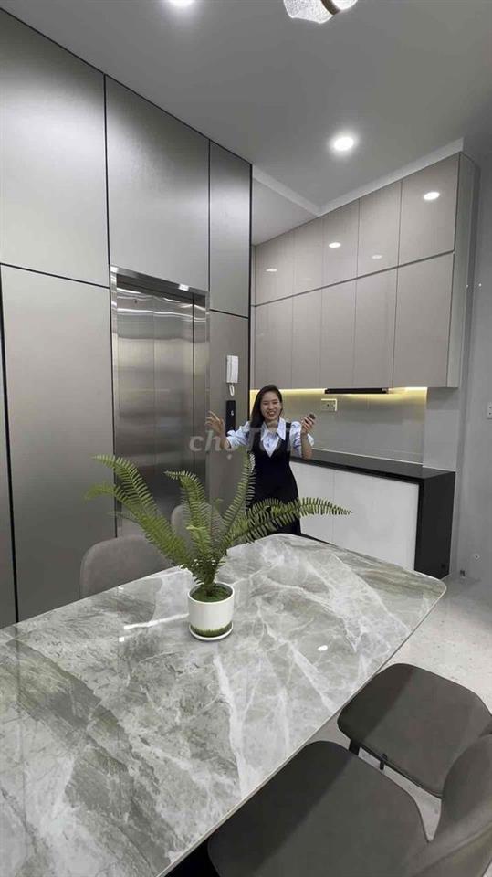 🏠 NHÀ TÂN BÌNH 4 TẦNG – THANG MÁY – Ô TÔ ZÔ NHÀ – 8,6 TỶ