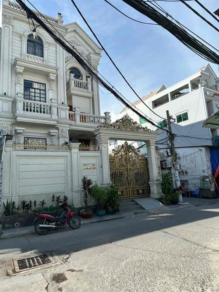 Diện tích khủng long , 15 Phòng , hàng hiếm khu vực