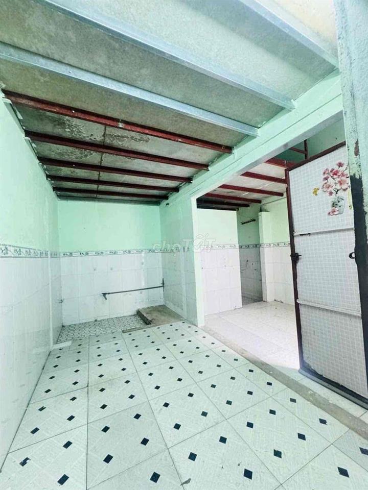Diện tích khủng long , 15 Phòng , hàng hiếm khu vực