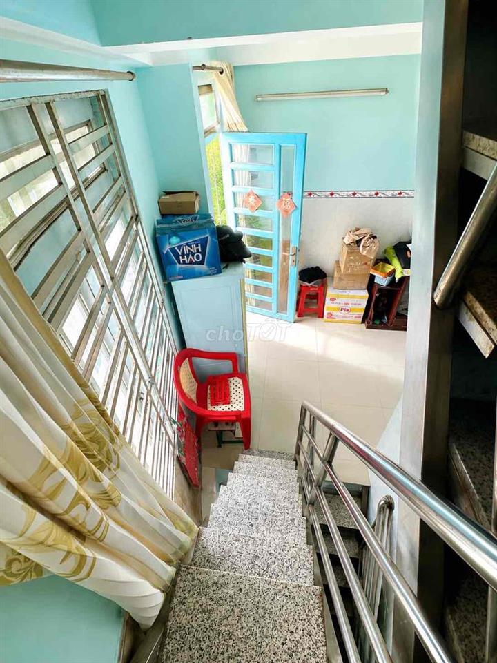 Q.6 mà 4 Tầng 2.7 tỷ thì chỉ độc quyền *** mỗi căn này thôi !!!!