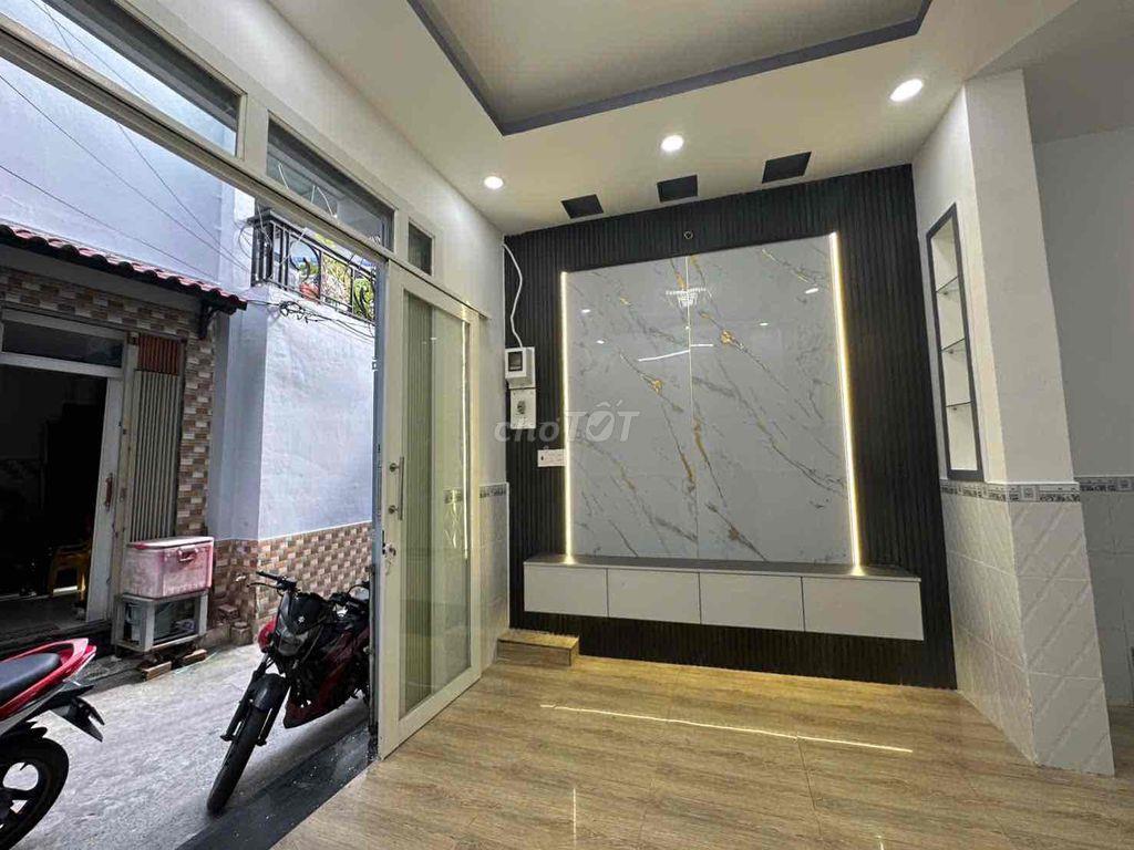 Không có căn thứ 2 trong khu vực , nhà 4 Tầng BTCT - 5PN- 4WC - KQH