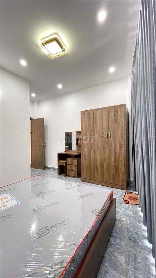 Nhà này ko mua thì mua nhà nào nữa ạ ! 5 Tầng BTCT