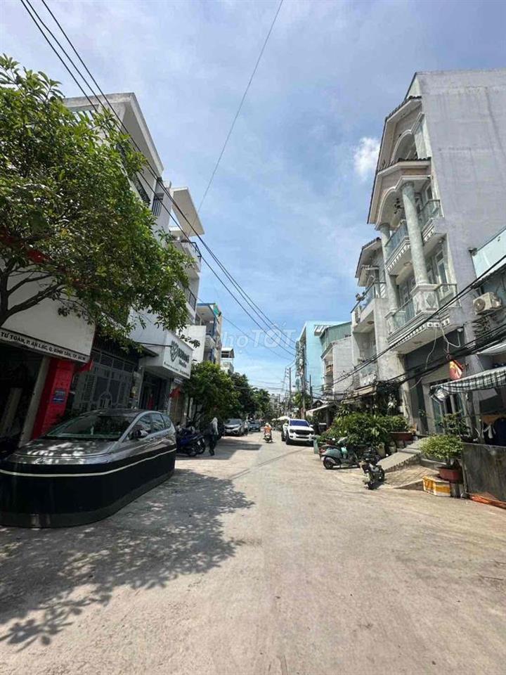 Đỉnh của đỉnh !!! Nhà 2 mặt tiền , chủ giảm từ 7.3 xuống 1 tỷ còn 6.3