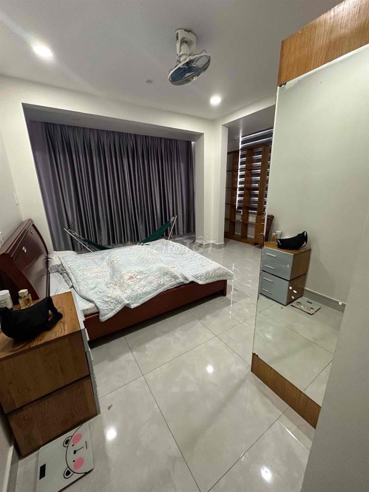 Chủ làm kinh tế lỗ , buộc buông căn nhà nái đang ở , 2 mặt tiền !!!