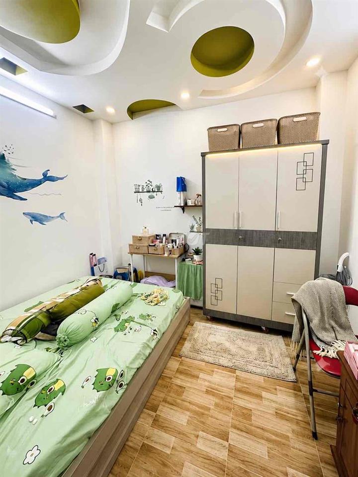 Nhà Hẻm Xe Hơi Thẳng Trục ,  nhà 1 sẹc , đúng 1 căn ra mặt tiền