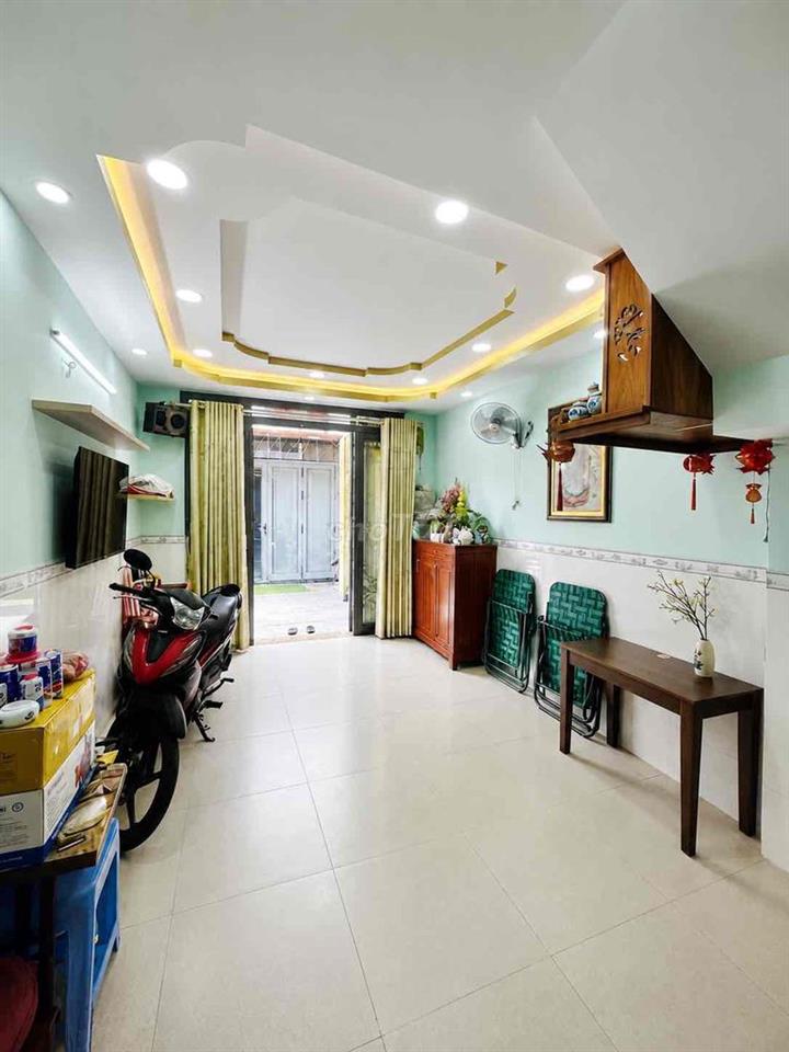 Nhà Hẻm Xe Hơi Thẳng Trục ,  nhà 1 sẹc , đúng 1 căn ra mặt tiền