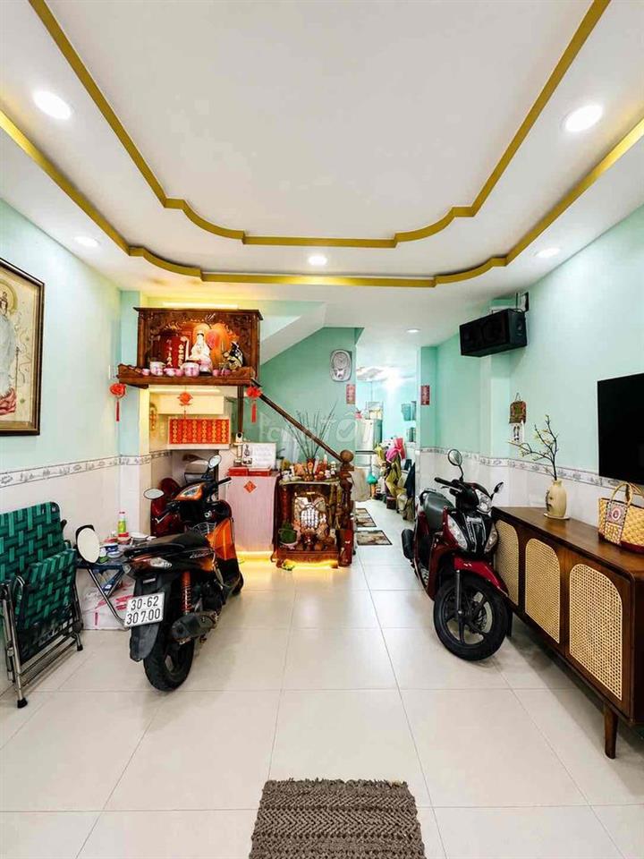 Nhà Hẻm Xe Hơi Thẳng Trục ,  nhà 1 sẹc , đúng 1 căn ra mặt tiền