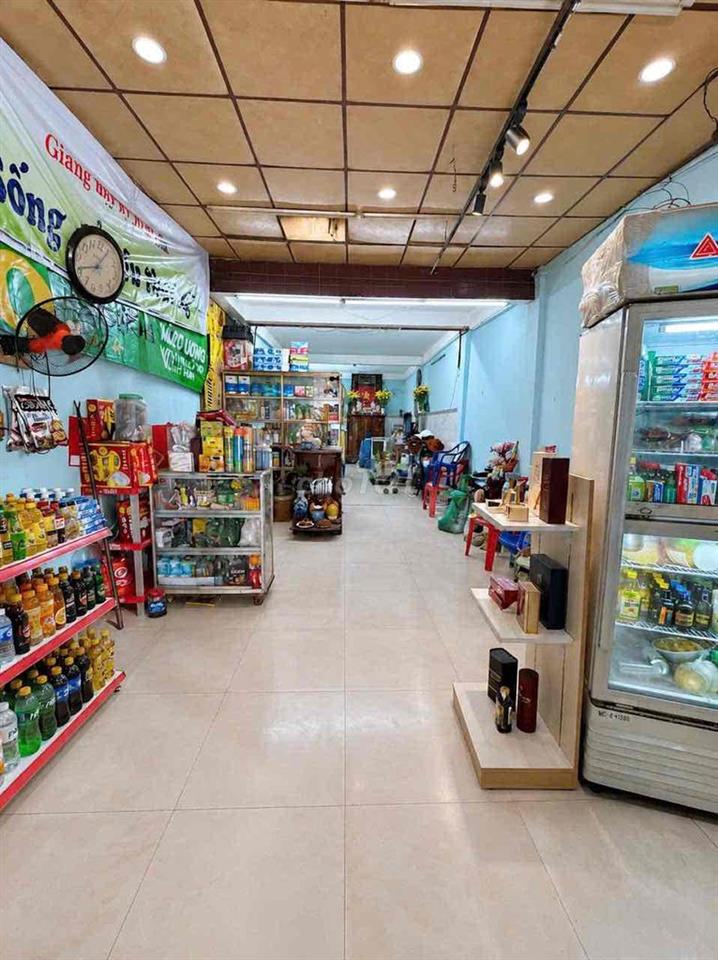 Gấp Gấp Gấp !!! Cơ hội mua nhà mặt tiền trung tâm giá tốt