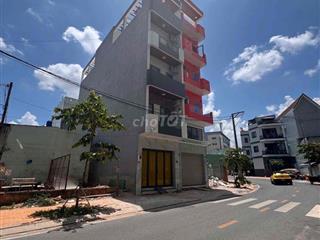 Ngang 8M x 23M thì chỉ có đúng 1 miếng !!!