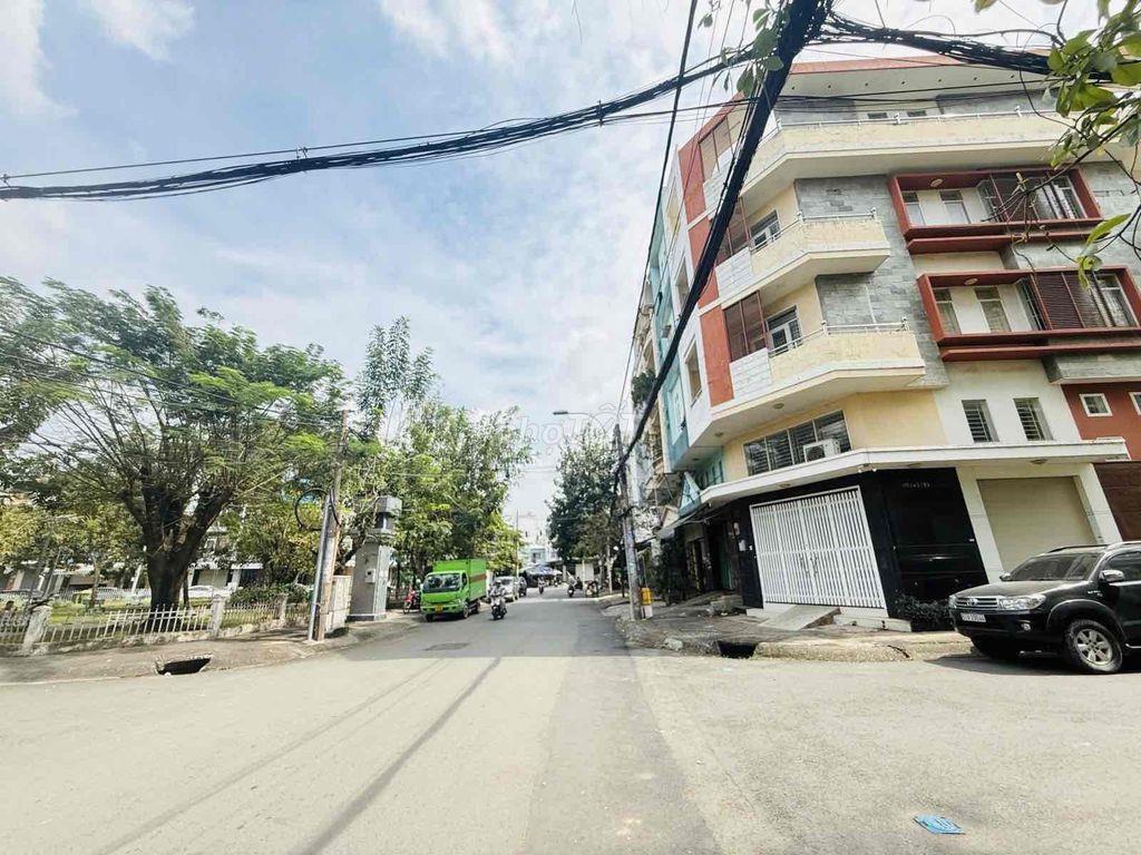 Nhà 5 Tầng - 10PN - Đường 10M có vỉa hè !!!!