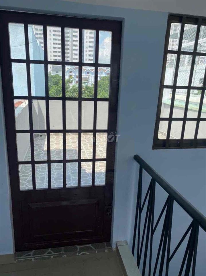 Nhà Mặt Tiền Nhưng Giá Trong Hẻm , thấp hơn thị trường 2 tỷ