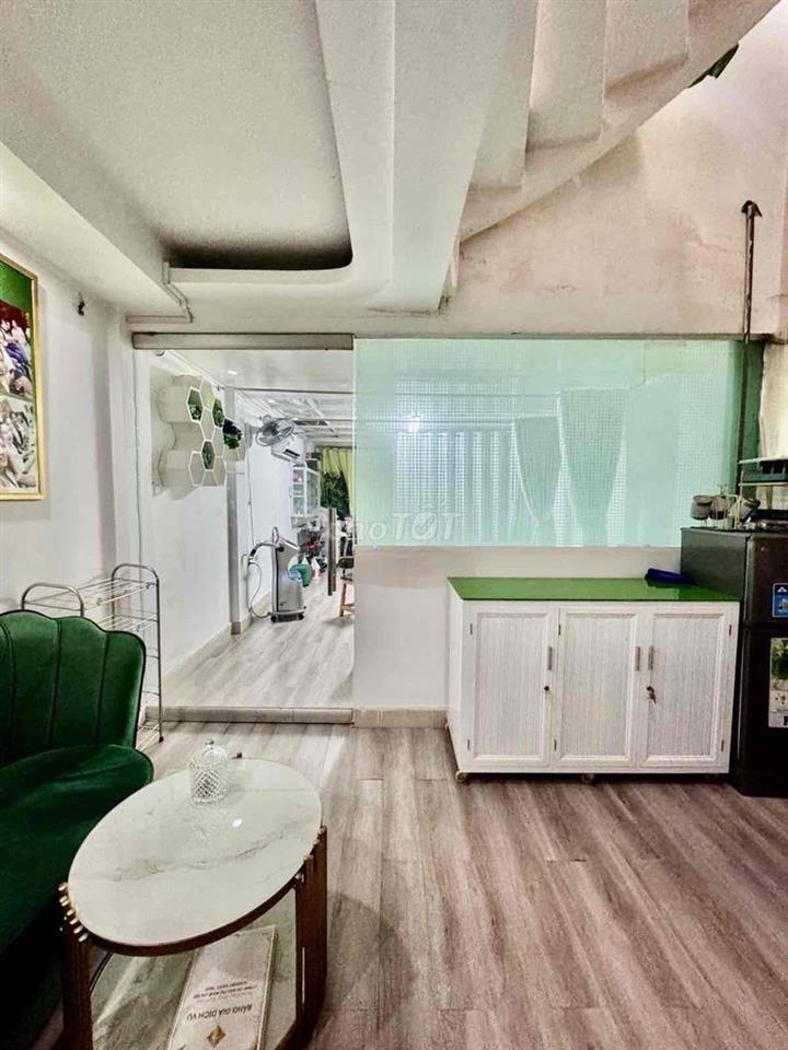 Cùng diện tích , cùng kết cấu , cùng con đường , mà giá thấp hơn 2 tỷ
