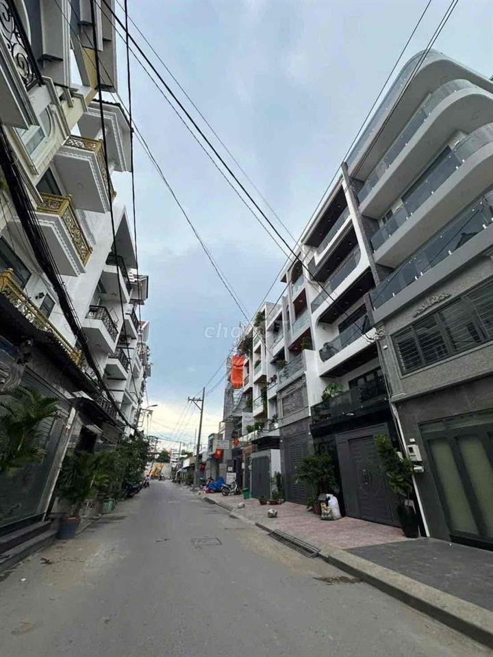 1 từ diễn tả thôi " N G O N "