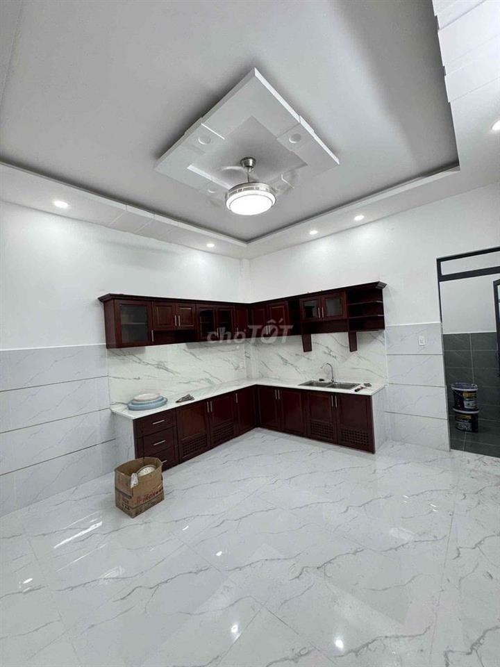 Nhà Bình Tân ( 4,4m x 15m ) 1 trệt 2Lầu, Nhà đẹp