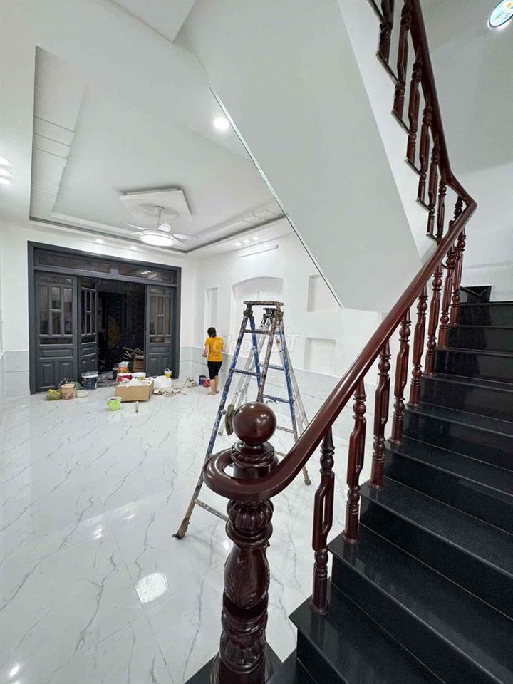 Nhà Bình Tân ( 4,4m x 15m ) 1 trệt 2Lầu, Nhà đẹp