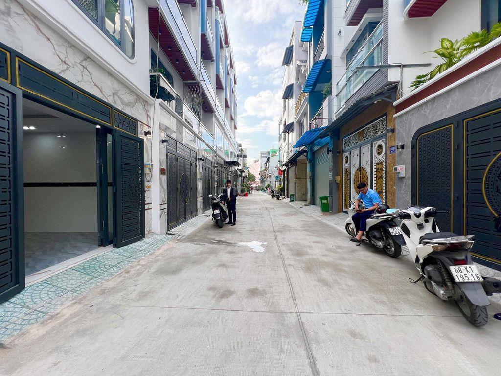 Nhà Bình Tân ( 4,5m x 15m ) 1Lửng 3Lầu, Nhà mới Full Nội thất Cao cấp
