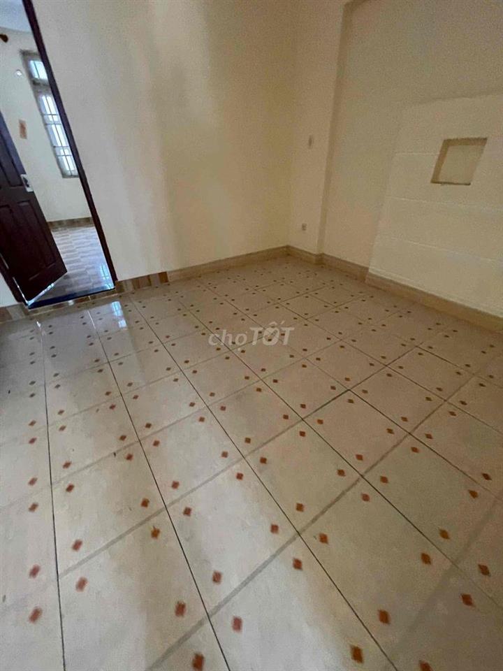 Cho Thuê Nhà Nguyên Căn Tên Lửa