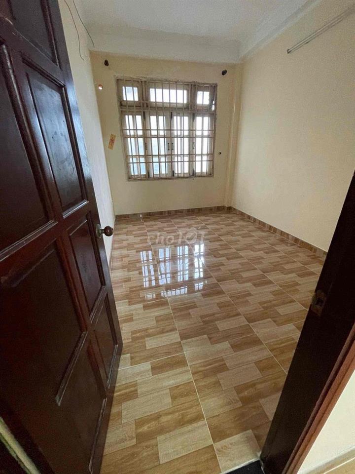 Cho Thuê Nhà Nguyên Căn Tên Lửa