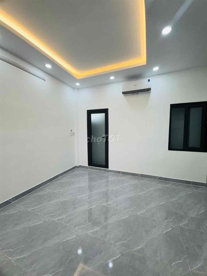 Nhà Mới Đẹp nhỏ nhỏ xinh xinh thích hợp 2 vk ck trẻ ra riêng.