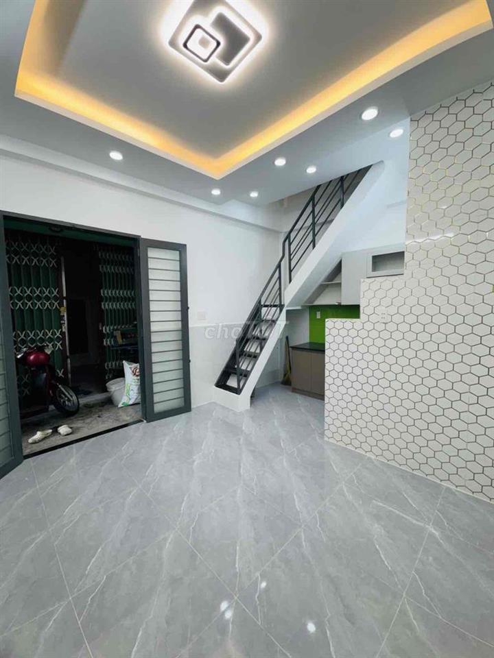 Nhà Mới Đẹp nhỏ nhỏ xinh xinh thích hợp 2 vk ck trẻ ra riêng.